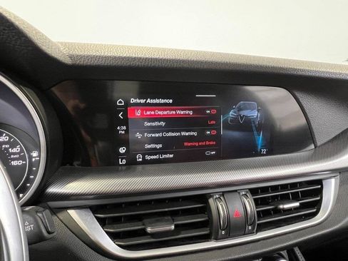 Used 2022 Alfa Romeo Stelvio Veloce image 47