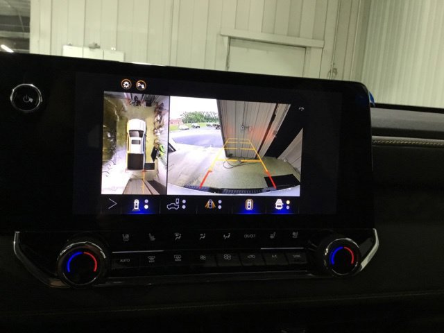New 2026 Chevrolet Colorado ZR2 w/ Technology Package AWD/4WD image 29