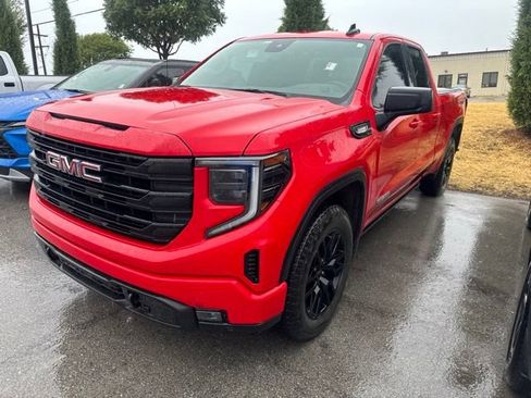 Used 2023 GMC Sierra 1500 Elevation w/ X31 Off-Road Package AWD/4WD image 3