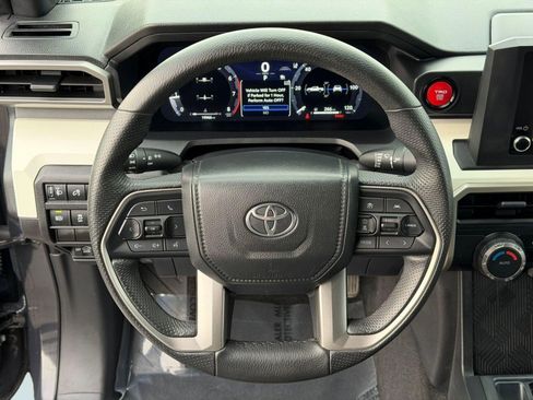 Used 2024 Toyota Tacoma TRD Off-Road image 16