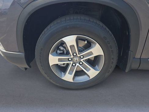 Certified 2025 Honda Pilot EX-L image 10