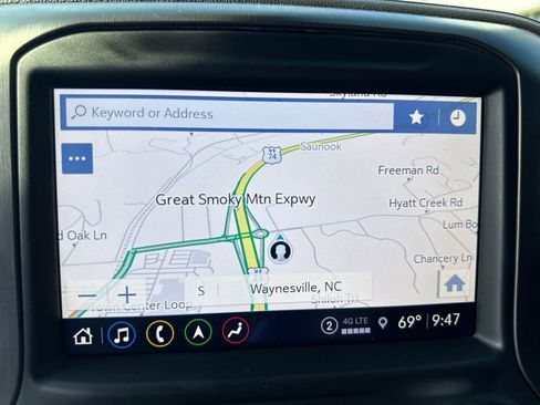 Used 2023 GMC Sierra 2500 AT4 w/ AT4 Premium Plus Package AWD/4WD image 22