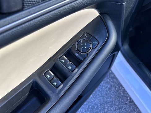 Used 2022 Ford Edge SEL w/ Convenience Package image 13