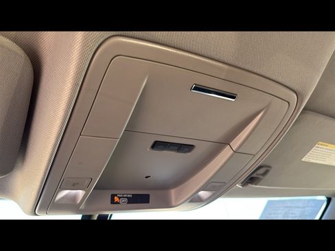 Used 2018 Chevrolet Silverado 1500 LT image 18