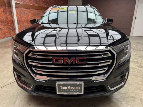 Used 2022 GMC Terrain SLT w/ Tech Package image 8