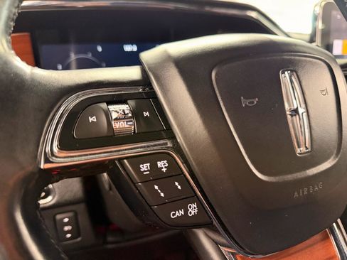Used 2020 Lincoln Navigator Reserve AWD/4WD image 30