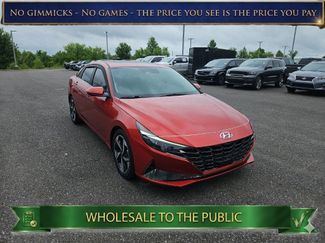 Used 2022 Hyundai Elantra Limited FWD video 1