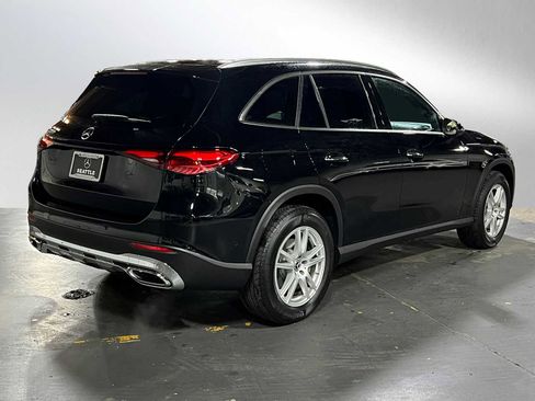 Certified 2025 Mercedes-Benz GLC 300 image 3