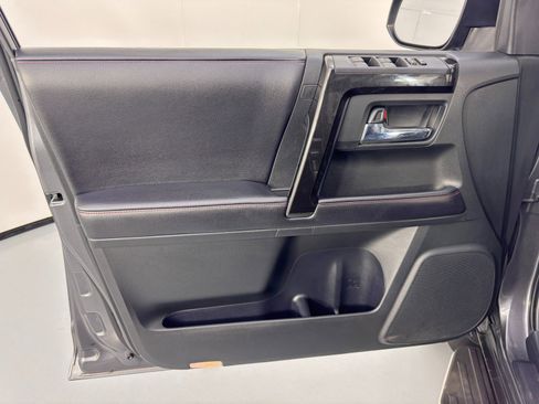 Used 2016 Toyota 4Runner Trail Premium image 40