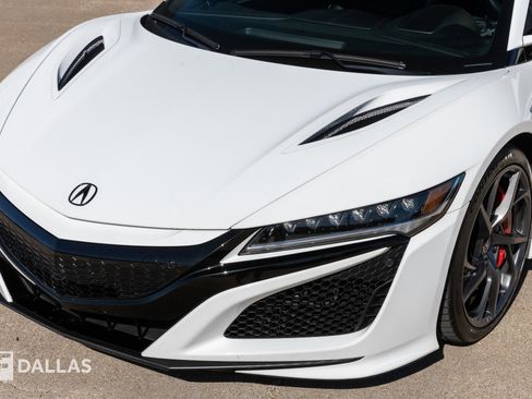 Used 2017 Acura NSX image 6