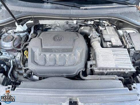 Used 2023 Volkswagen Tiguan SE w/ Panoramic Sunroof Package FWD image 19