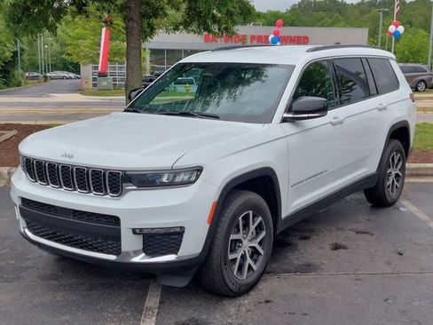 Used 2024 Jeep Grand Cherokee L Limited AWD/4WD image 7