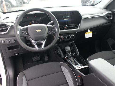 New 2026 Chevrolet TrailBlazer LT w/ Convenience Package image 12