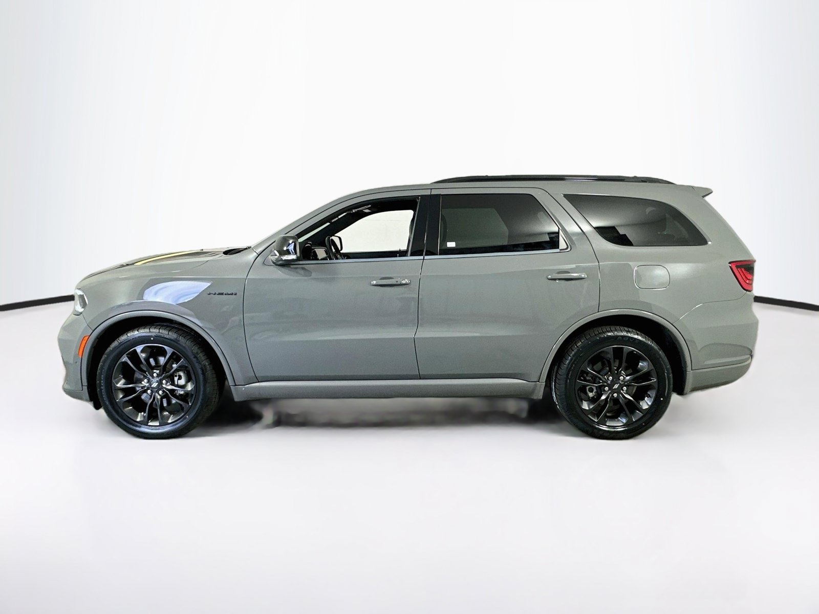 Used 2023 Dodge Durango R/T RWD image 8