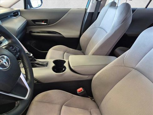 Used 2021 Toyota Venza LE w/ Carpet Mat Package (TMS) AWD/4WD image 22