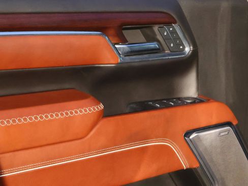 Used 2024 GMC Sierra 3500 Denali Ultimate image 16