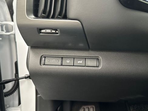 New 2026 Nissan Pathfinder SL w/ SL Premium Package image 20