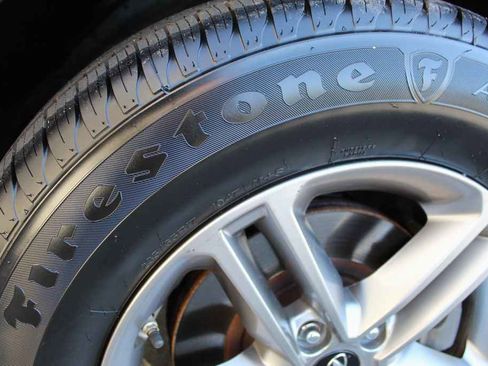 Used 2017 Hyundai Santa Fe Sport image 31