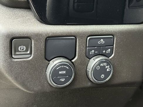 Used 2024 Chevrolet Silverado 1500 LT RWD image 24
