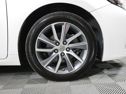 Used 2016 Lexus ES 300h w/ Luxury Package w/Wood Trim FWD image 6