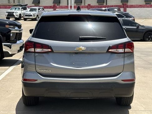 Used 2023 Chevrolet Equinox LS w/ LS Convenience Package FWD image 5