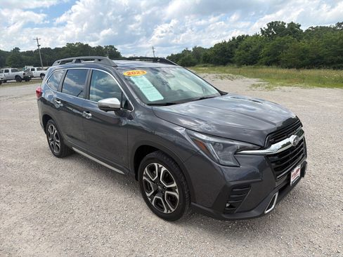Used 2023 Subaru Ascent Touring AWD/4WD image 8