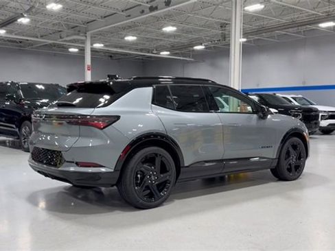 New 2026 Chevrolet Equinox EV RS image 4