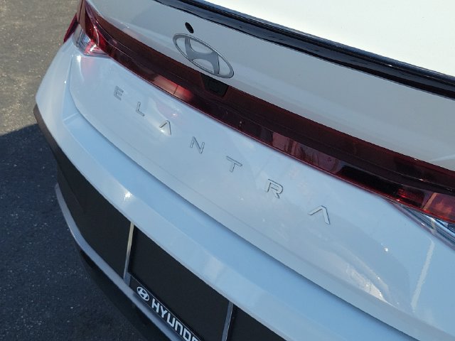 Certified 2026 Hyundai Elantra Sport FWD image 30