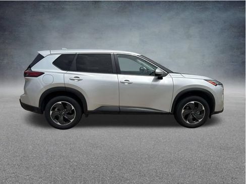 Used 2024 Nissan Rogue SV FWD image 11