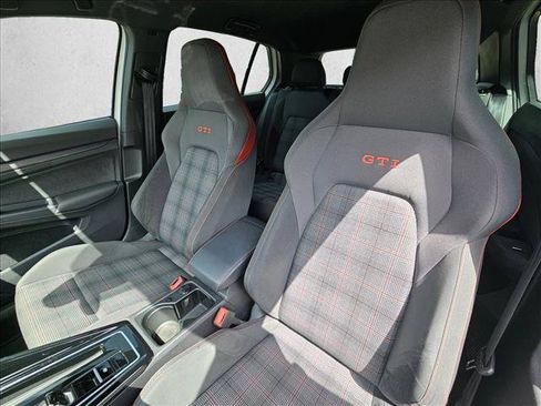 Used 2023 Volkswagen GTI 40th Anniversary Edition FWD image 13