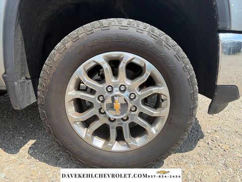 Used 2025 Chevrolet Silverado 2500 LTZ w/ LTZ Plus Package AWD/4WD image 44