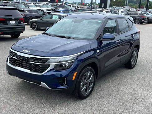 Used 2026 Kia Seltos LX FWD image 29