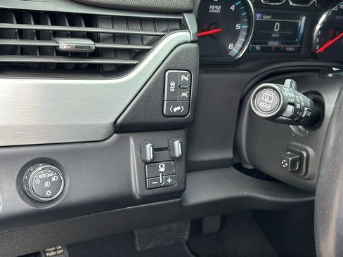 Used 2018 GMC Yukon SLT w/ HD Trailering Package RWD image 27