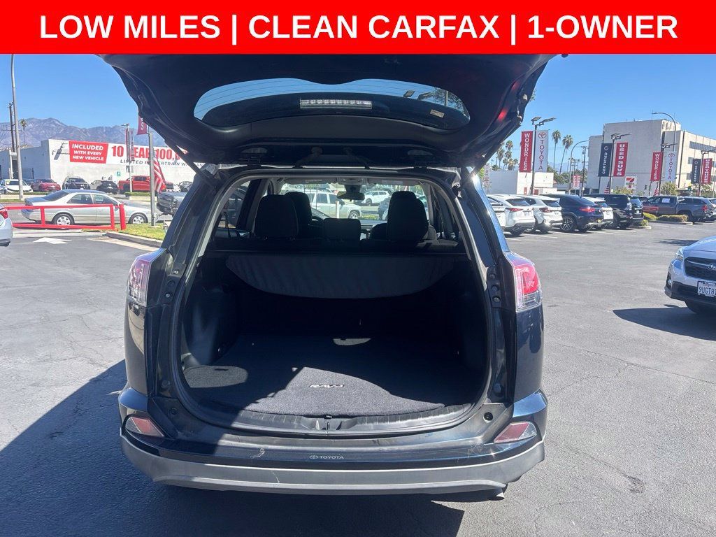 Used 2018 Toyota RAV4 LE w/ Carpet Mat Package FWD image 10