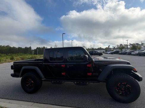 Used 2021 Jeep Gladiator Rubicon w/ Safety Group AWD/4WD image 11