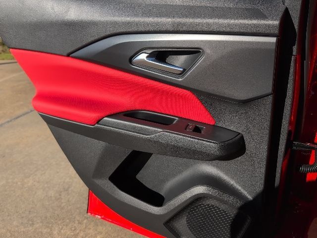 New 2026 Chevrolet Equinox EV RS FWD image 9