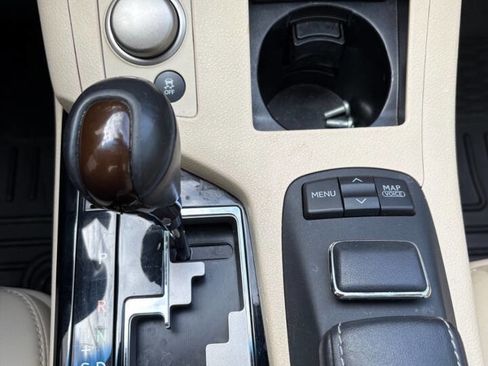 Used 2013 Lexus ES 350 Base 4dr Sedan w/ Premium Pkg image 22