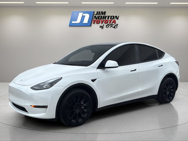 Used 2025 Tesla Model Y Long Range AWD/4WD image 3