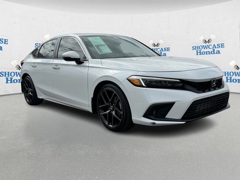 Used 2024 Honda Civic Sport Touring image 9