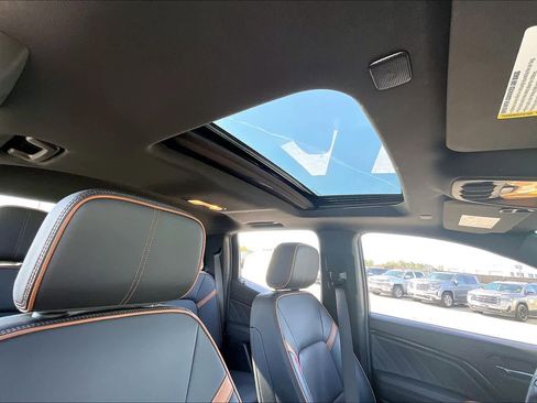 Certified 2024 GMC Canyon AT4 w/ AT4 Premium Package image 13