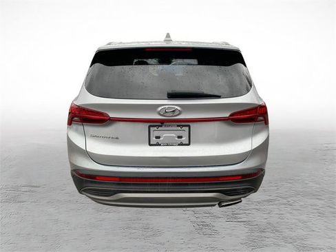 Used 2021 Hyundai Santa Fe SE image 4
