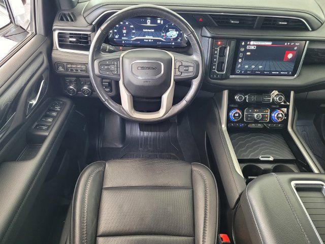 Used 2022 GMC Yukon Denali w/ Denali Premium Package AWD/4WD image 16