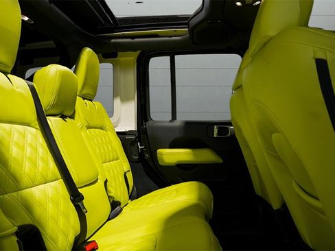 Used 2019 Jeep Wrangler Unlimited Sahara image 60