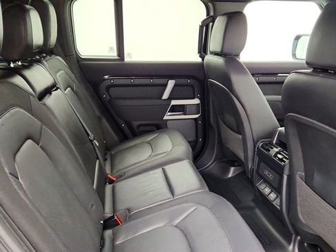 Used 2023 Land Rover Defender 110 X-Dynamic SE AWD/4WD image 25