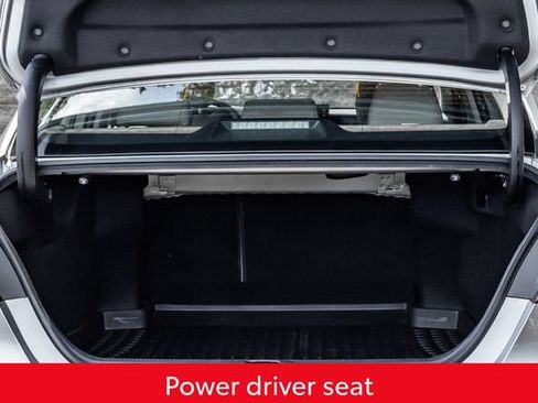 Used 2022 Toyota Camry XLE FWD image 21