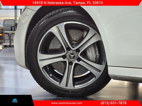 Used 2018 Mercedes-Benz E 400 4MATIC Wagon w/ Premium 1 Package image 5