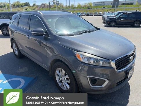 Used 2018 Kia Sorento LX w/ LX V6 Convenience Package image 3