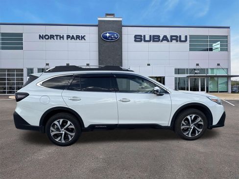 Certified 2022 Subaru Outback Touring XT w/ Popular Package #2 AWD/4WD image 2