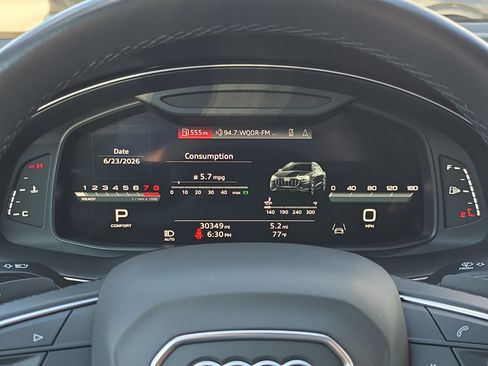 Used 2023 Audi Q8 Premium Plus w/ Premium Plus Package AWD/4WD image 19