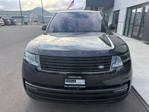 Used 2023 Land Rover Range Rover SE AWD/4WD image 2